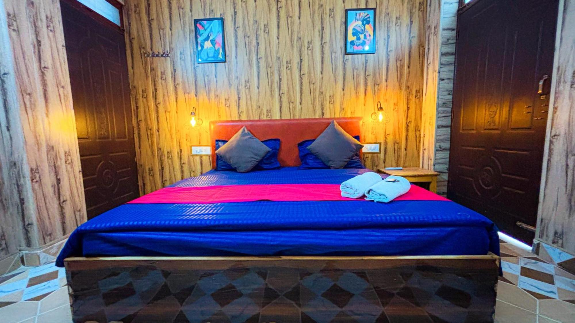 Skyard Rishikesh, Laxman Jhula Hostel ภายนอก รูปภาพ