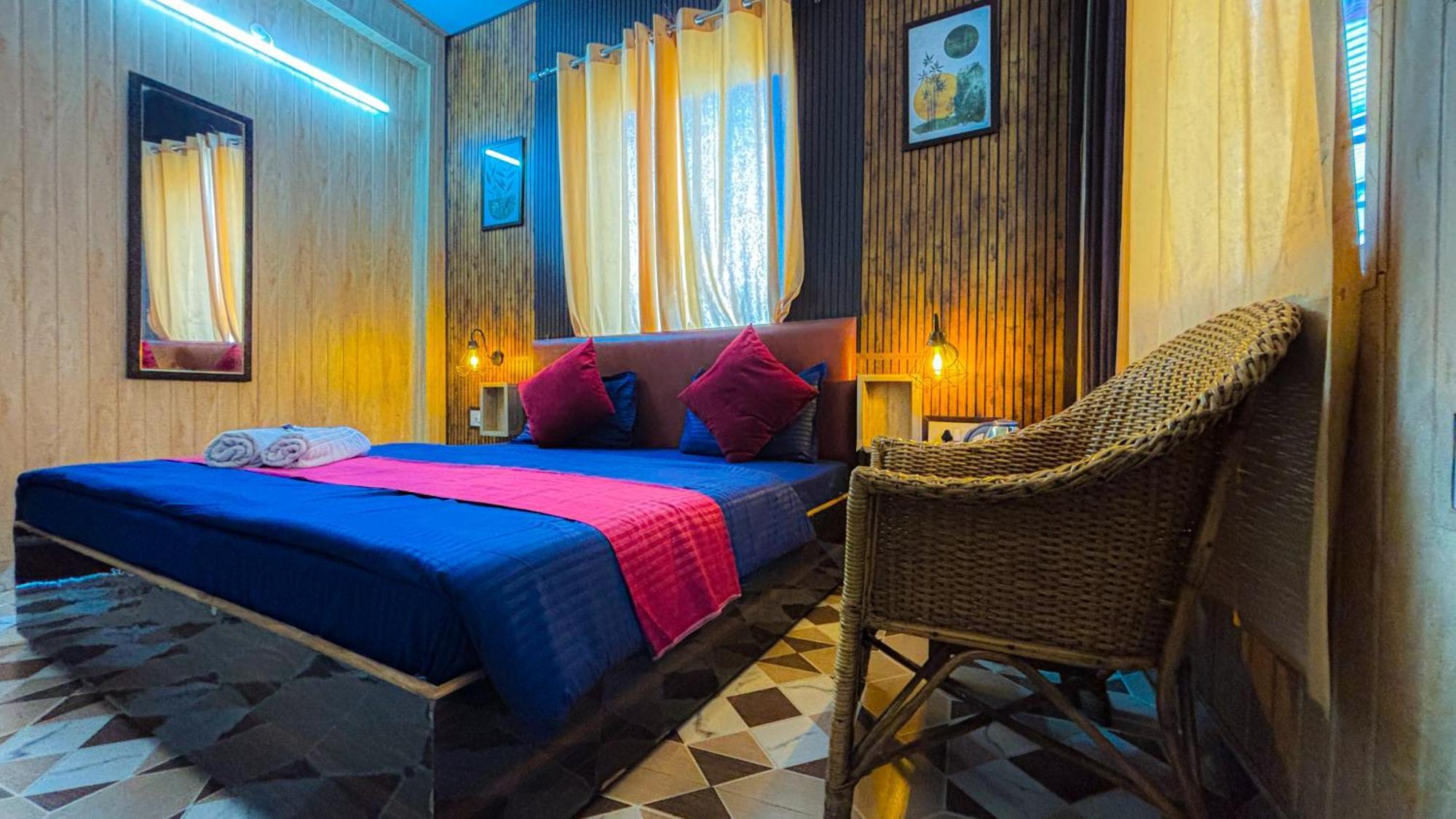 Skyard Rishikesh, Laxman Jhula Hostel ภายนอก รูปภาพ