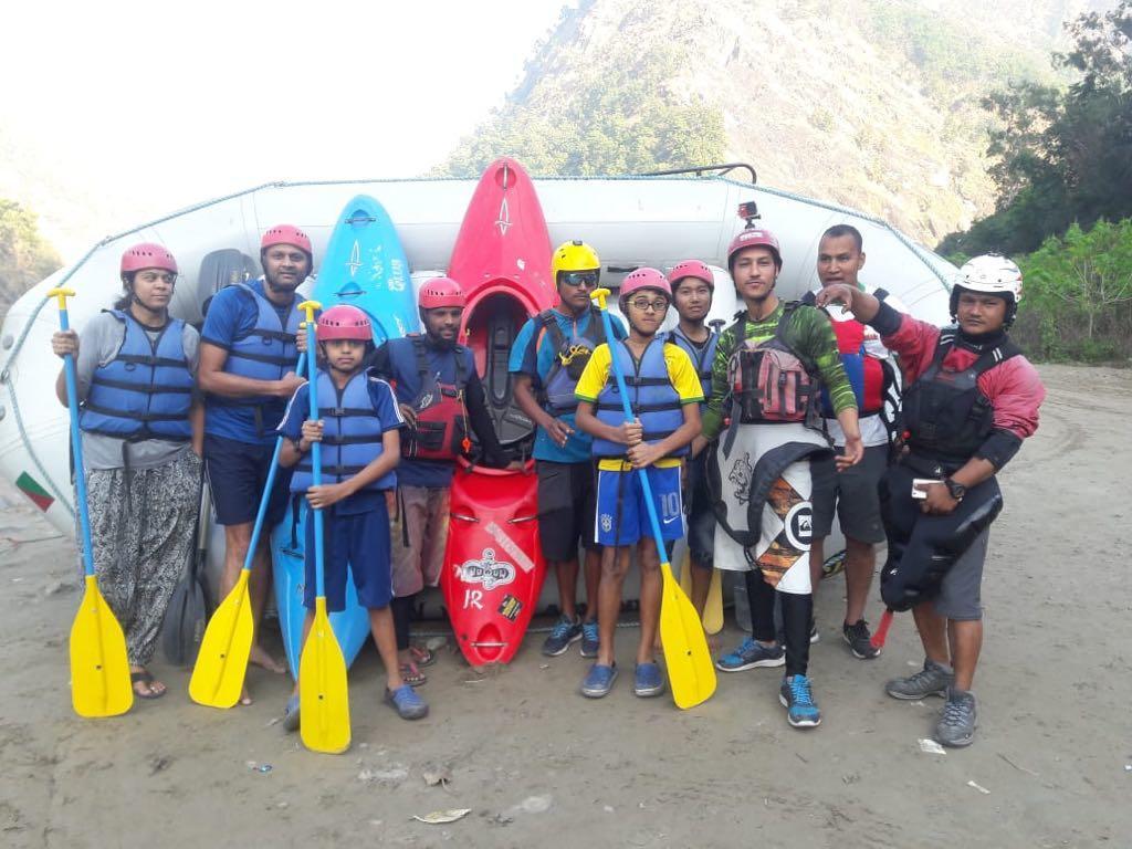 Skyard Rishikesh, Laxman Jhula Hostel ภายนอก รูปภาพ